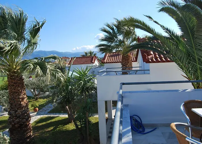 Houdis Nyaraló Parálion Ástros