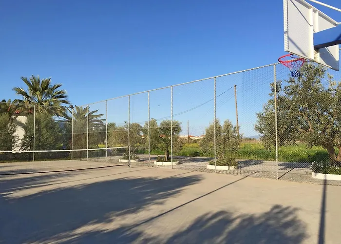 Nyaraló Houdis Parálion Ástros