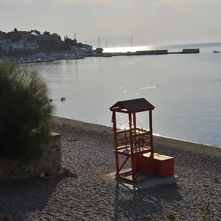 Dom wakacyjny Houdis *